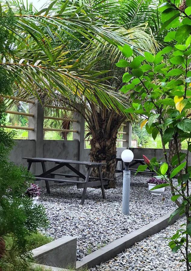 Twitter Paradise Ampeni Ngoại thất bức ảnh